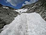 Schneemulde
            Anfang Juli im Aufstieg Gotthard - Mnndlenen