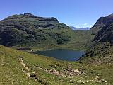 Murgseefurggel, Blick zum
                                    oberen Murgsee, ganz im Hintergrund
                                    die Tschingelhörner