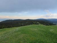 Jura-Höhenweg, Blick von der Alp Grand Cunay zum La
                Dôle