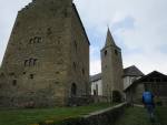 Kirche und Burg von
                  Venthône