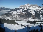 Trbsee, Blick ber die Gerschnialp und Engelberg ins
            Brunni-Skigebiet; Feb.2011