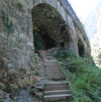 Brückenbogen
                        zwischen La Croix und Le Borgeaud