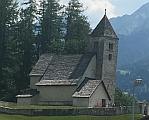 Kirche und Steinkreis von Falera