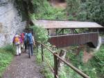 gedeckte Brücke im Balmholzwald