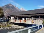 gedeckte Drance-Brücke in La Bâtiaz, Martigny