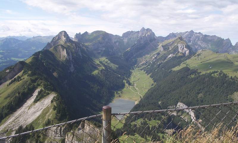 107 Brülisau Bollenwees Meglisalp Seealpsee Wasserauen