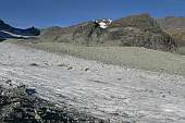 Glacier de
                  Cheilon; Blick zur Cabane de Dix, Bild: Birgit Rubin