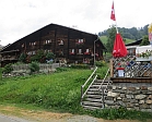 Brün: grösstes
                    Walserhaus Graubünden und Restaurant Düra Ast