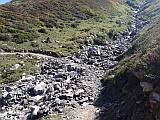 heute ein zahmes Wildwasser,
                        nach Regenperioden unpassierbar